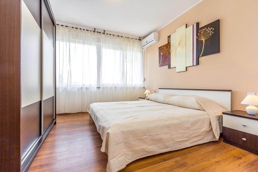 Penthouse Castropola Apartment Ruang foto